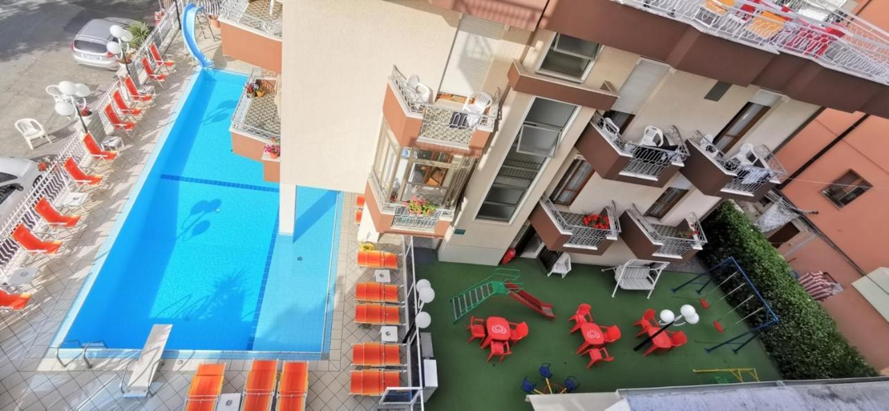 Hotel Cosmos Rimini Exterior photo